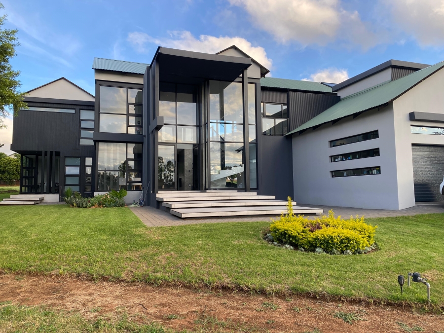 5 Bedroom Property for Sale in Wigwam North West